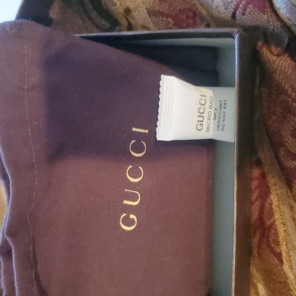 Gucci rare never used boxed bagged tagged gorgeous gold leather โจ๏ธ boxed code โฅ๏ธ - Picture 9 of 13